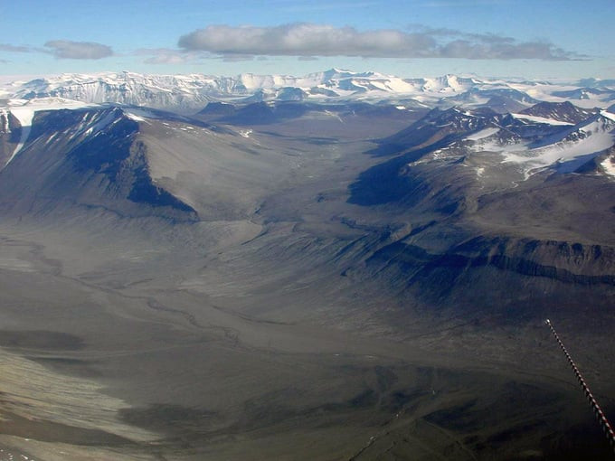 Thung lũng khô McMurdo là vùng đất băng giá với nhiệt độ rất thấp (Ảnh: Antarctic)