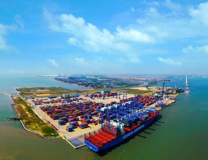 Toàn cảnh bến cảng container tại Hải Phòng. Ảnh: Internet