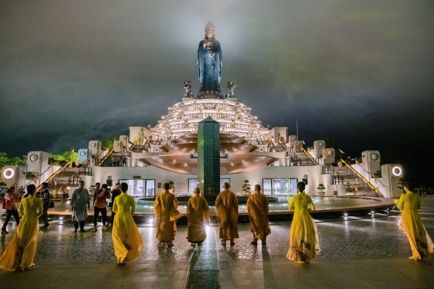 Nghi lễ cầu an tại công trình tâm linh tượng Phật bà Tây Bổ Đà Sơn của Sun World Ba Den Mountain. Ảnh: Dương Đức Kiên/Báo Tây Ninh Online