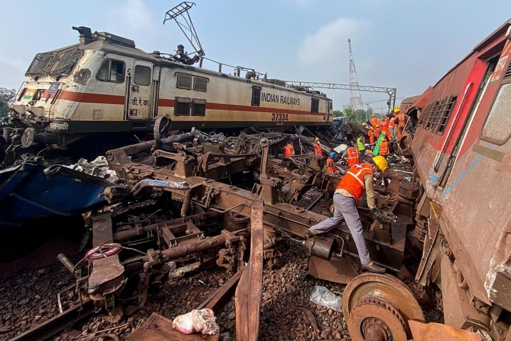 Hai đoàn tàu đâm sầm, các khoang bị ‘xé toang’ khiến hơn 1.000 người thương vong, là một trong những thảm họa đường sắt tồi tệ nhất thế giới