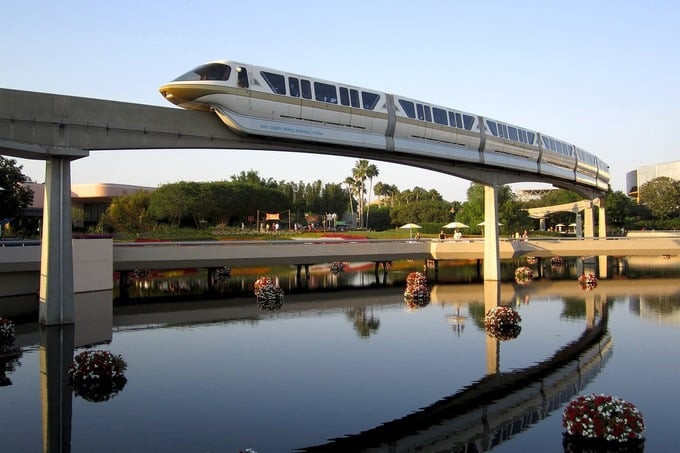 monorail-1608967_1280