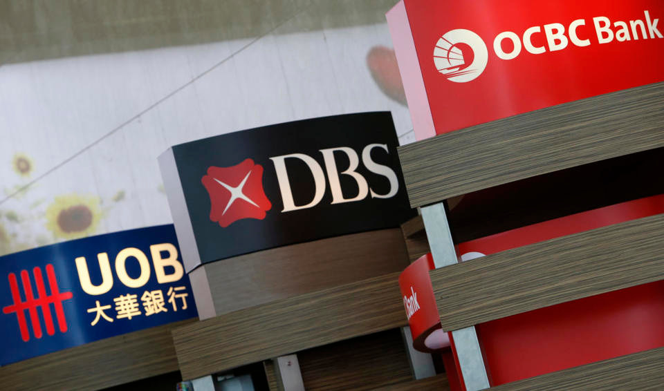 Ba ngân hàng lớn nhất ASEAN tại Singapore gồm DBS Group Holdings, United Overseas Bank (UOB) và Oversea-Chinese Banking Corp (OCBC), đang phản ứng trái ngược nhau trong bối cảnh Fed vẫn trì hoãn kế hoạch nới lỏng chính sách. Ảnh: Nikkei