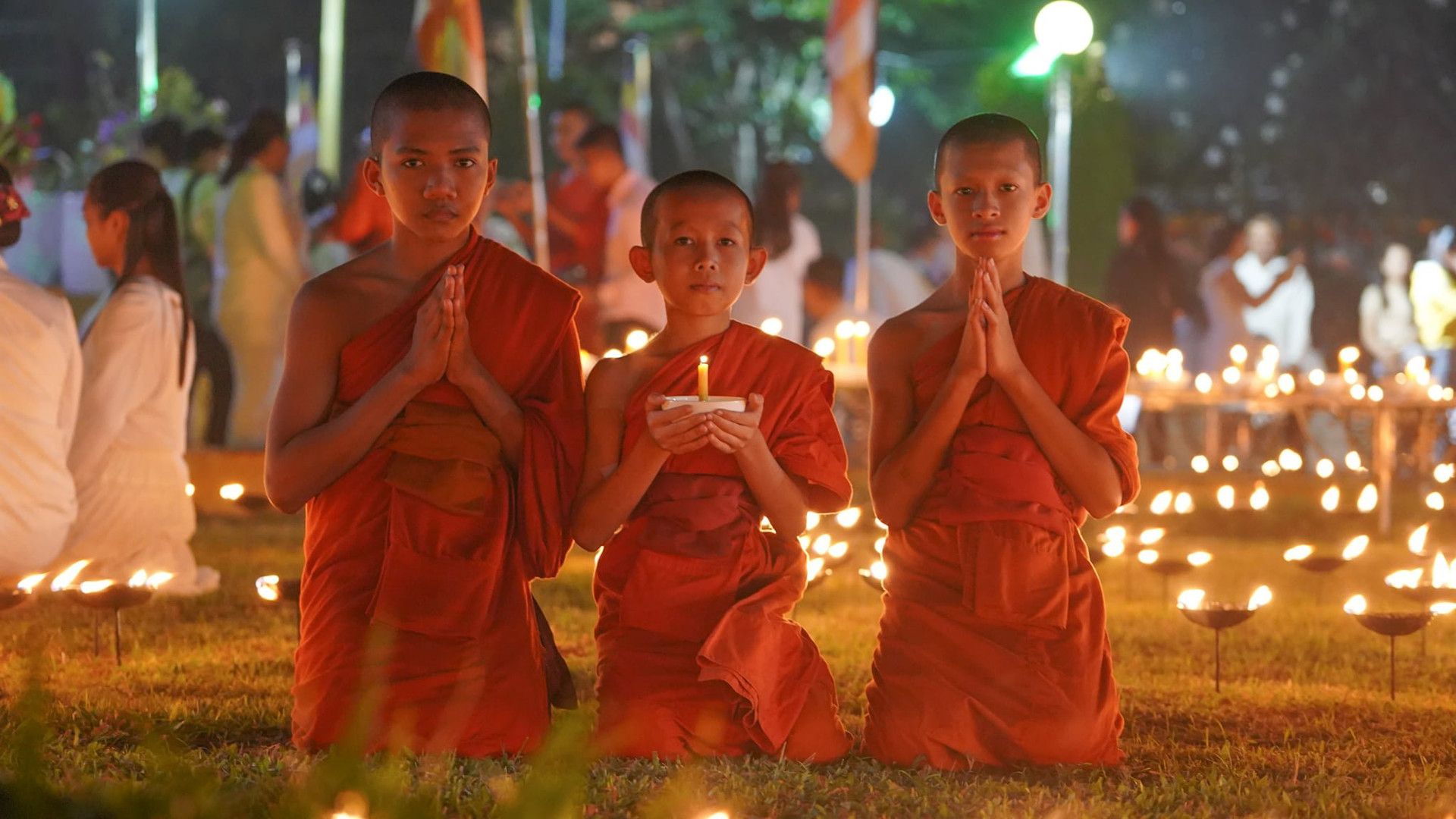 Du khách nên đến thăm Campuchia trong tuần lễ mừng Phật sinh. Ảnh: Amber Kampot