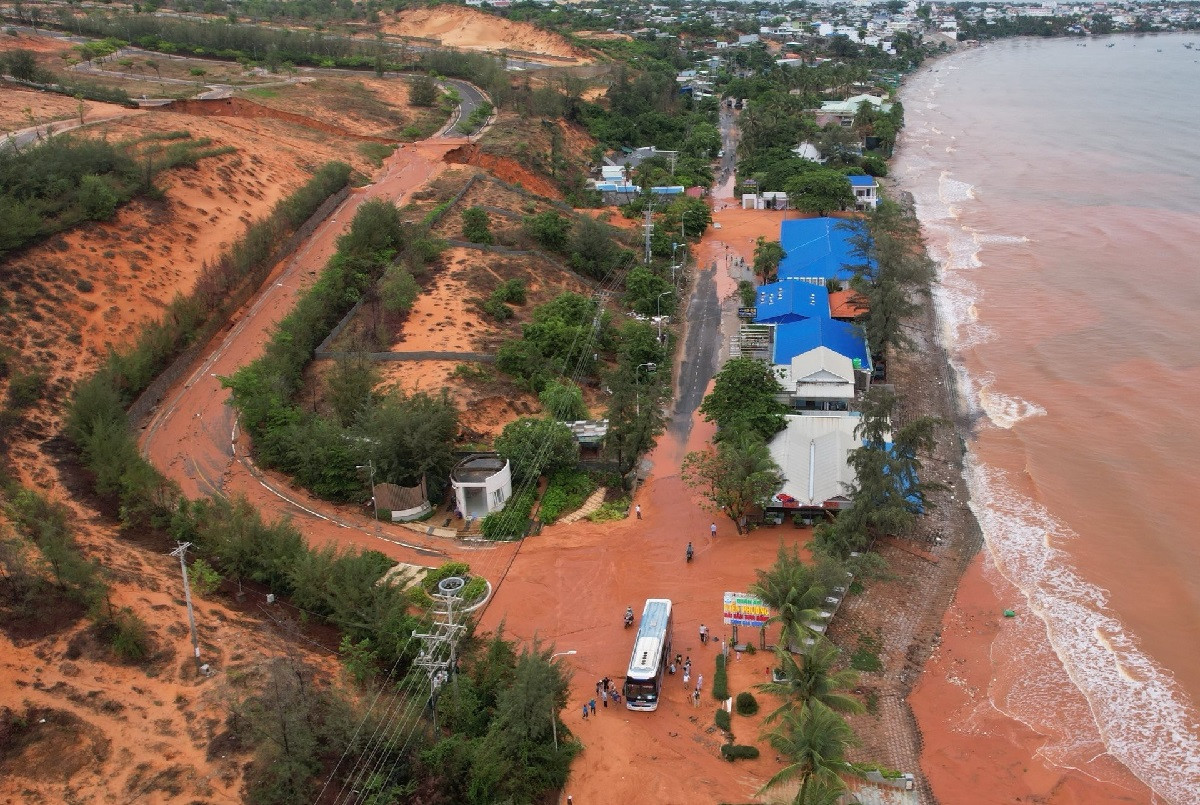 cát vùi xe ở phan thiết 3.jpg