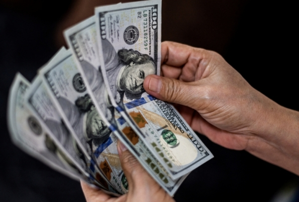 Lãi suất tiết kiệm đảo chiều: 'Có thể tăng 0,5-1% vào nửa cuối năm'