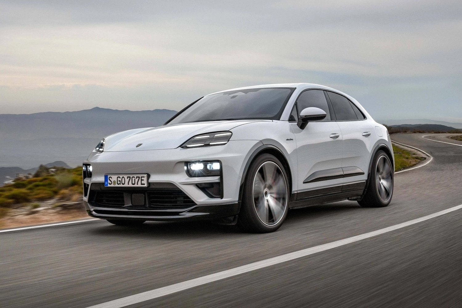 Porsche Macan EV.jpeg