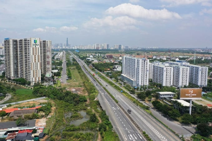 Chuyên gia đưa hàng loạt biện pháp ‘cứu cánh’ cho người mua khi đất nền bị tăng giá ‘vô lý’