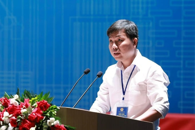 Ông Mai Thiên Ân - Trưởng phòng sản xuất Công ty TNHH Intel Products Việt Nam phát biểu tại Diễn đàn nâng cao năng suất lao động quốc gia
