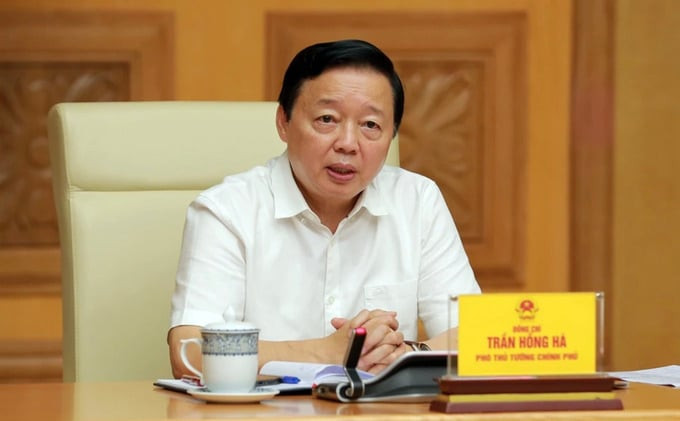 Phó thủ tướng Trần Hồng Hà đã chủ trì cuộc họp trực tuyến toàn quốc về dự thảo Nghị định quản lý và phát triển nhà ở xã hội vào sáng 27/5. Ảnh: Báo Chính phủ