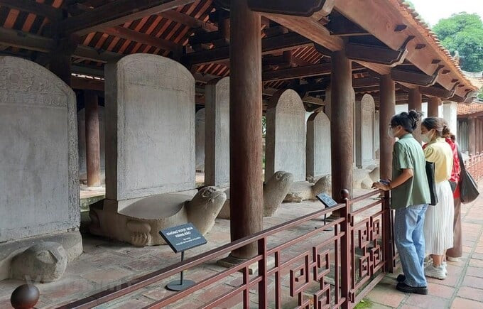 Năm 1484, vua Lê Thánh Tông đã cho xây dựng bia tiến sĩ để ghi danh những người đỗ đại khoa ở Văn Miếu - Quốc Tử Giám (Ảnh: Vietnam+)