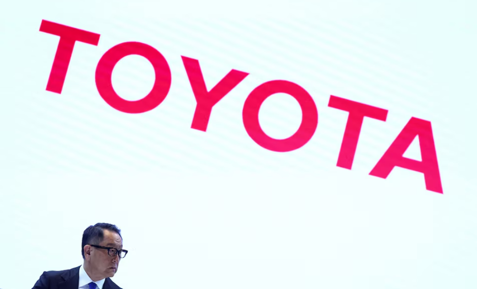 Ông Akio Toyoda, Chủ tịch tập đoàn Toyota Motor Corporation tham dự họp báo tại Bangkok, Thái Lan năm 2023. Ảnh: Athit Perawongmetha