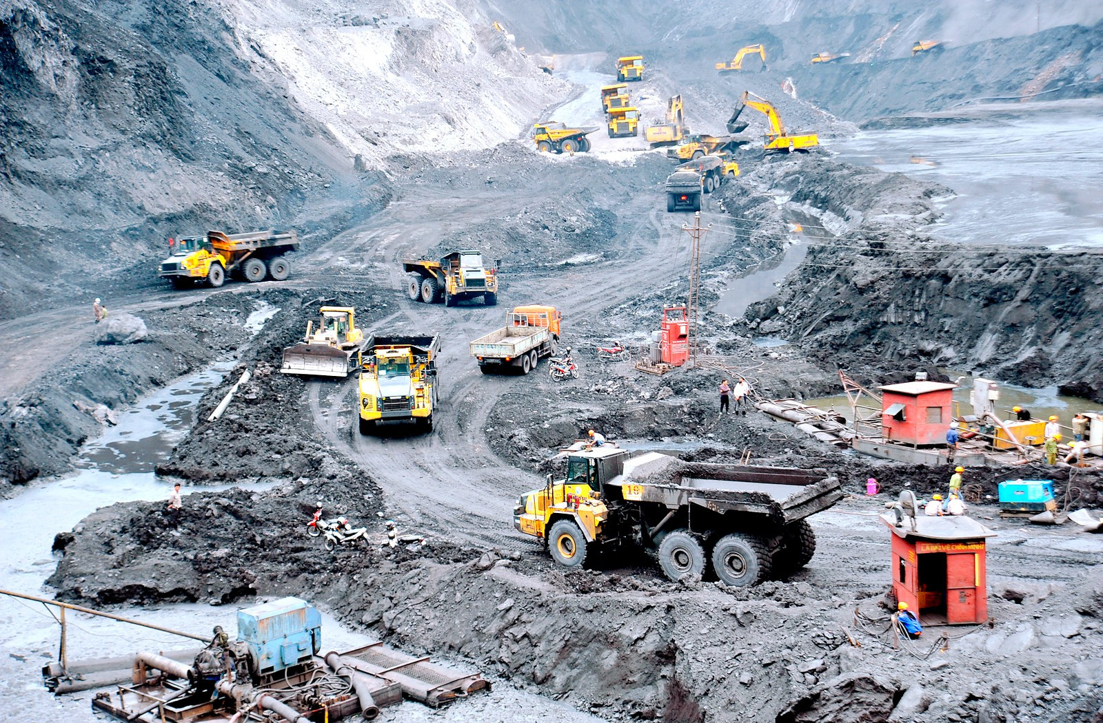 Doanh thu khai thác than của Vinacomin tăng gần 15% trong 6 tháng đầu năm