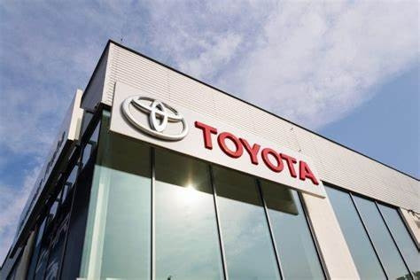 2 ngân hàng lớn thoái vốn 8,5 tỷ USD khỏi Toyota