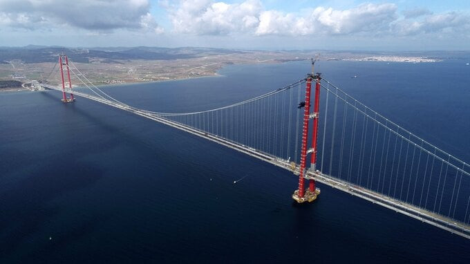 Ngày 18/3/2022, Thổ Nhĩ Kỳ đã chính thức khánh thành cây cầu treo Canakkale 1915, đánh dấu một cột mốc lịch sử mới trong ngành xây dựng cầu đường của nước này. Ảnh: Internet