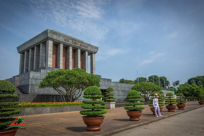 Theo thông báo từ Ban Quản lý Lăng Chủ tịch Hồ Chí Minh, Lăng Chủ tịch Hồ Chí Minh và Đài tưởng niệm các Anh hùng liệt sĩ sẽ tạm ngừng tổ chức lễ viếng, lễ tưởng niệm từ ngày 10/6/2024 đến hết ngày 12/8/2024. Ảnh: Internet