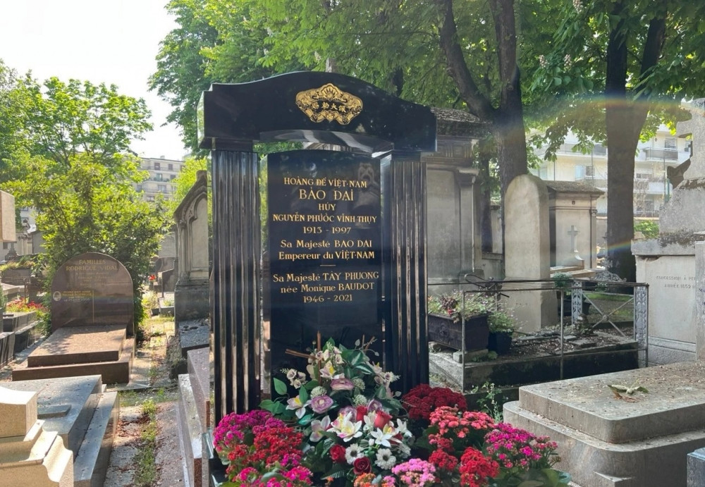 Mộ của vị vua cuối cùng triều Nguyễn nằm tại khu nghĩa trang nổi tiếng của Paris, chỉ cách tháp Eiffel 10 phút đi bộ