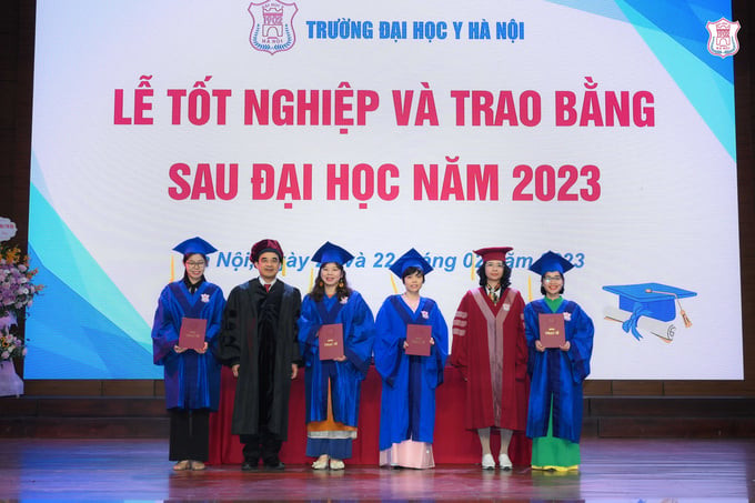 Học viên trường Đại học Y Hà Nội trong lễ trao bằng tốt nghiệp. Ảnh: Báo Đại biểu Nhân dân