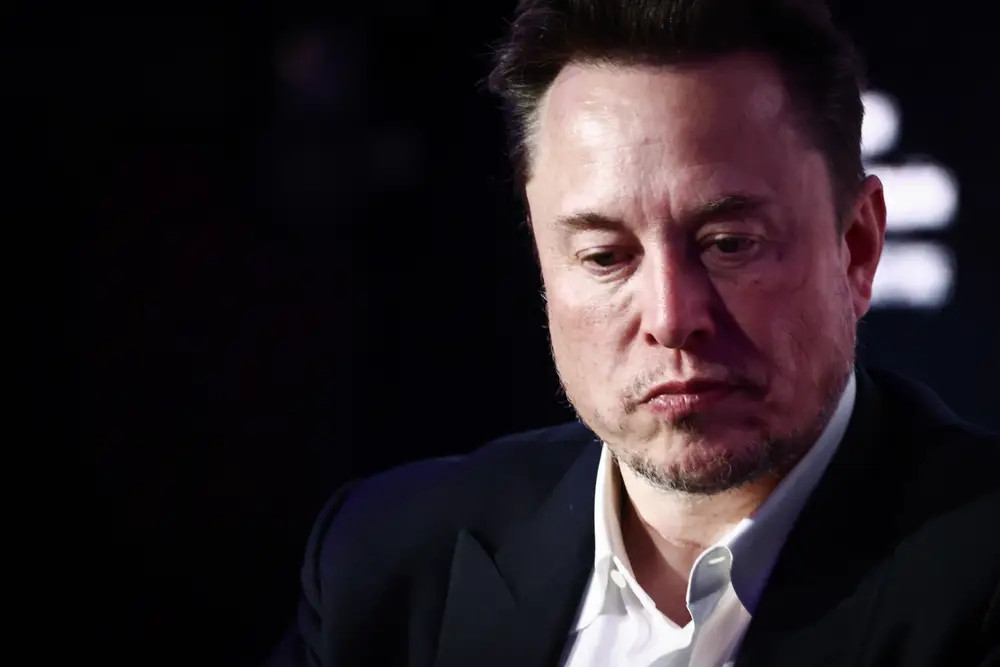 Bê bối chấn động của Elon Musk: Bị tố điều hành công ty như 'thời Trung cổ', cổ xúy quấy rối tình dục với nhân viên nữ