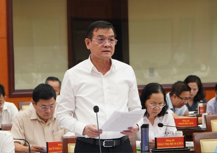 Trung tướng Lê Hồng Nam, Giám đốc Công an Thành phố, báo cáo tại Hội nghị - Ảnh: VGP/Vũ Phong