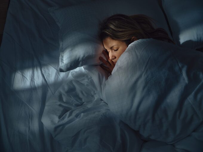 Giấc ngủ đóng vai trò vô cùng quan trọng đối với sức khỏe và tinh thần của con người