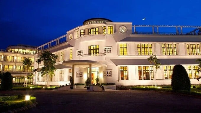 Khách sạn ngoại ô tốt nhất Việt Nam 2024 thuộc về Azerai La Residence (Huế). Ảnh: Internet