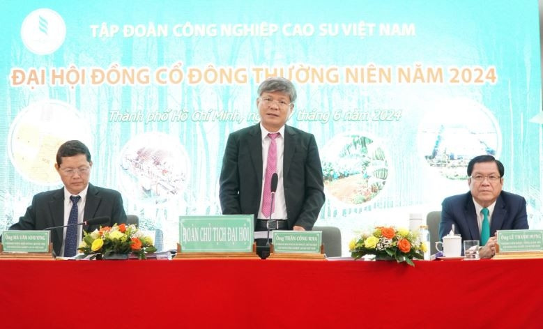Tập đoàn Công nghiệp Cao su Việt Nam (GVR) duyệt chi 1.200 tỷ đồng trả cổ tức