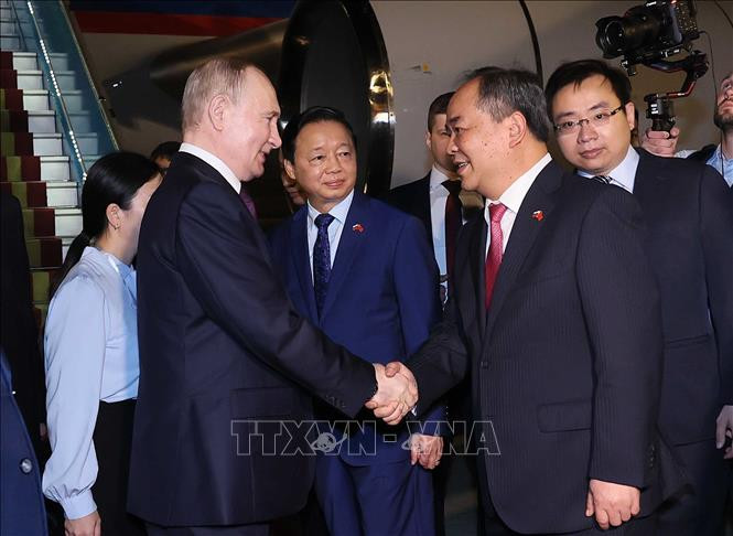 Tổng thống Nga Vladimir Putin đến Hà Nội, bắt đầu thăm cấp Nhà nước tới Việt Nam- Ảnh 5.