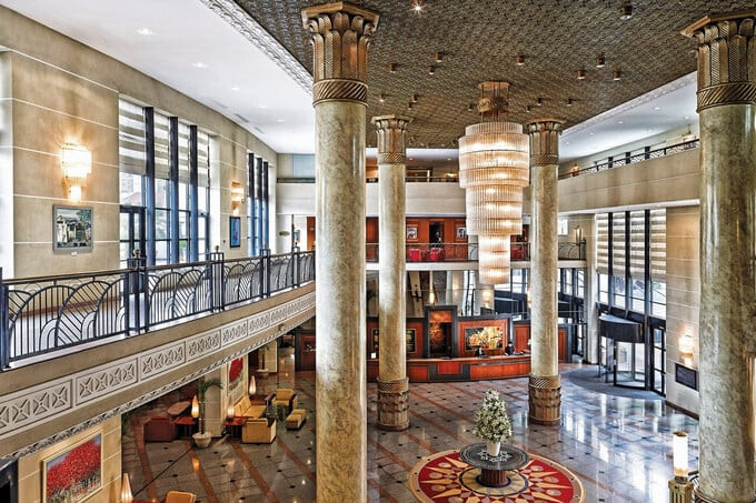 Không gian mang đậm nét kiến trúc Pháp bên trong khách sạn Hilton Opera Hà Nội. Ảnh: Hilton Opera Hà Nội