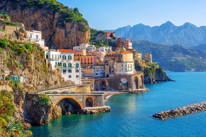 Tuyến đường bờ biển Amalfi - Ý