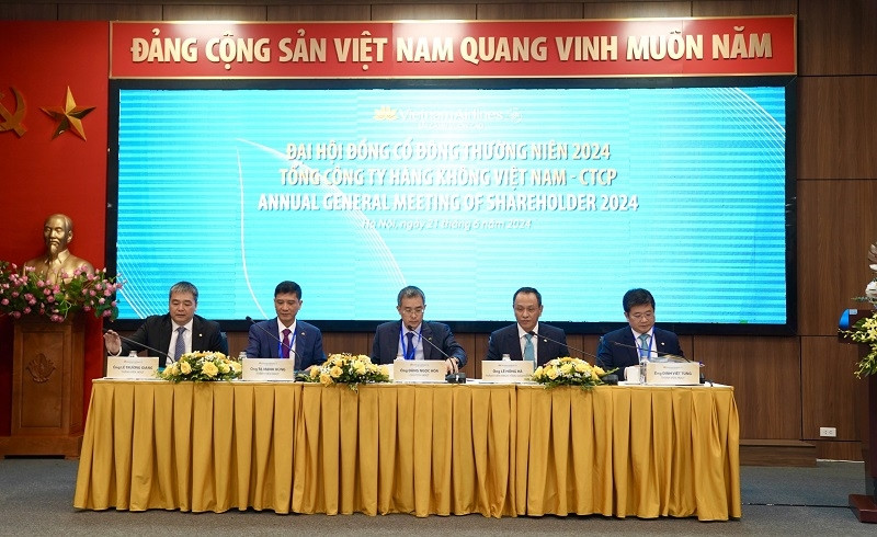 Vietnam Airlines (HVN) muốn phát hành cổ phiếu để huy động vốn, mục đích trả nợ và đầu tư
