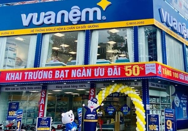 Vua Nệm chậm đóng hàng tỷ đồng bảo hiểm xã hội, kinh doanh vẫn chưa thấy lãi