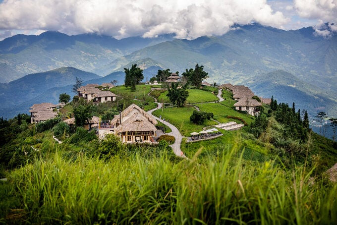 Topas Ecolodge - khu nghỉ dưỡng nổi tiếng tọa lạc trên đỉnh đồi tuyệt đẹp tại Sapa (Lào Cai) đã vinh dự được National Geographic Traveller vinh danh trong danh sách các khu nghỉ dưỡng trên núi và ven hồ đẹp nhất thế giới năm 2024. Ảnh: Internet