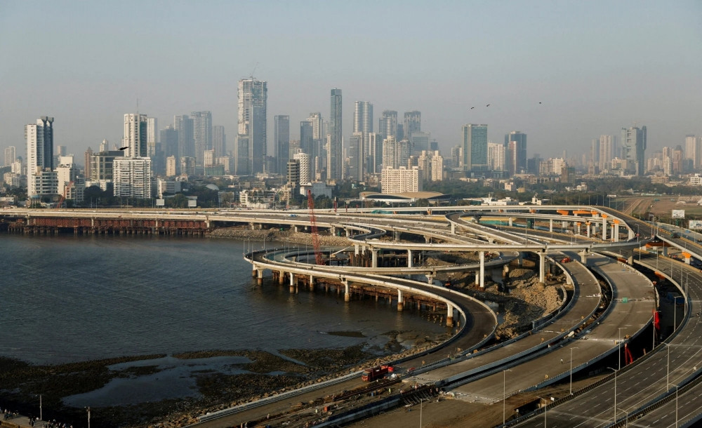 Giảm phụ thuộc Trung Quốc, quốc gia châu Á 'chơi lớn' xây siêu cảng top 10 thế giới