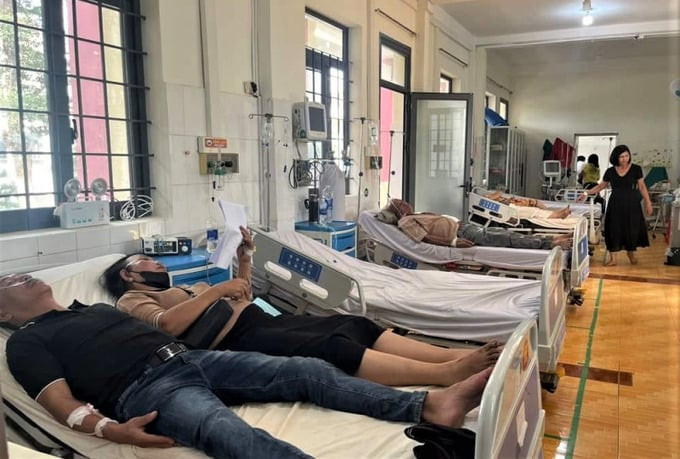 Hiện 6 hành khách bị thương nặng đã được chuyển đến Bệnh viện Đa khoa tỉnh Đắk Nông để được cấp cứu và điều trị (Ảnh: Internet)