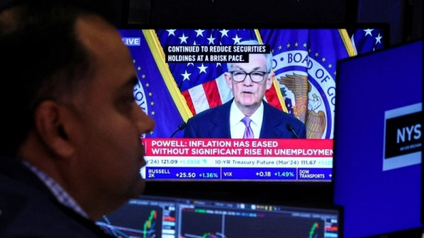 Chứng khoán Mỹ 'xanh mướt' sau phát biểu quan trọng của Chủ tịch Fed Jerome Powell