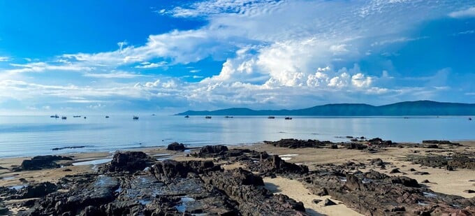 Bãi biển Trà Cổ nằm gần biên giới Việt - Trung. Ảnh: Internet