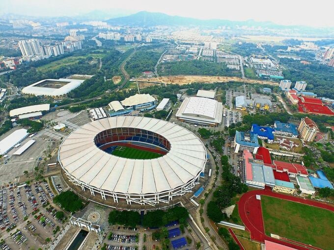 Sân vận động quốc gia Bukit Jalil trên cao