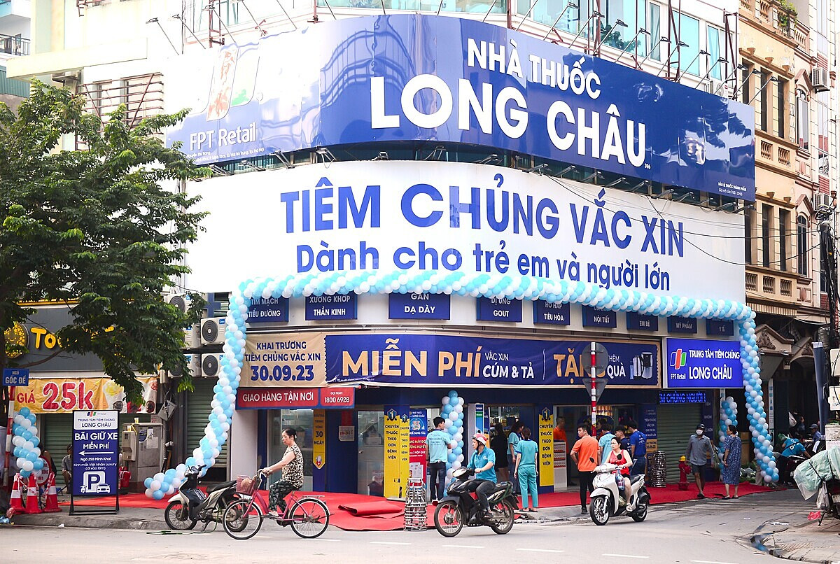 Trung tâm Tiêm chủng FPT Long Châu 'hạ cánh' tại Hà Nội - FOXNEWS