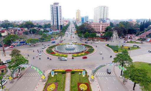 Tỉnh có tỷ lệ sở hữu ô tô cao nhất Việt Nam: Cứ 10 gia đình thì 1 nhà có xe