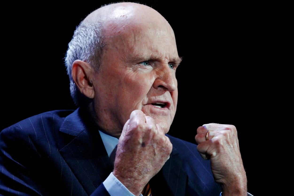 ‘CEO thế kỷ’ Jack Welch dạy cách quản trị doanh nghiệp: ‘Luôn đặt câu hỏi, chia sẻ, nghe và yêu nhân viên đến chết’