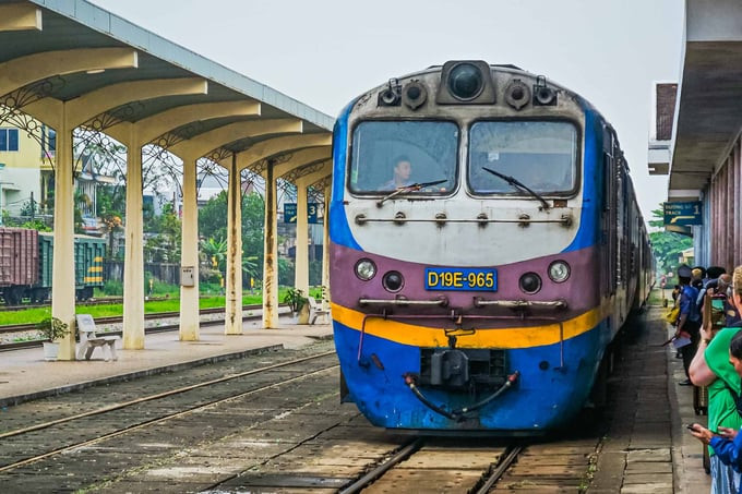 Lượng du khách đến thành phố Đà Nẵng thông qua tàu hỏa gia tăng rõ rệt, nhất là vào cuối tuần. Ảnh: Internet