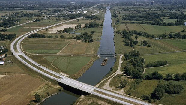 Siêu dự án kênh đào dài 584km: Huy động 50.000 công nhân, san phẳng rừng bằng ‘sức người’ nhưng bất ngờ tạo nên kỳ quan kỹ thuật của nhân loại - ảnh 3