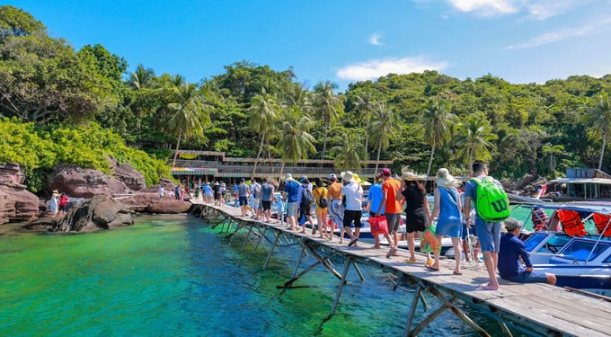 Thành phố đảo đầu tiên của Việt Nam bội thu nhờ du lịch, liệu đây có phải là ‘chìa khoá’ giúp bất động sản phát triển? - Nguồn: Báo Điện tử VOV