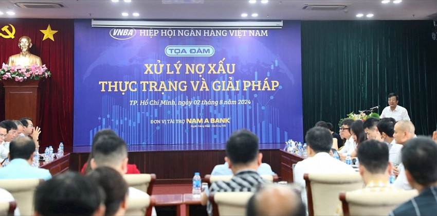 Nhà đầu tư đẫm lệ với thị trường chứng khoán: Cổ phiếu 'vua' cũng phải thua