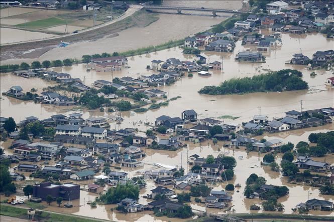 Cảnh ngập lụt do mưa lũ tại tỉnh Kumamoto, Nhật Bản ngày 4/7/2020 (Ảnh: AFP)