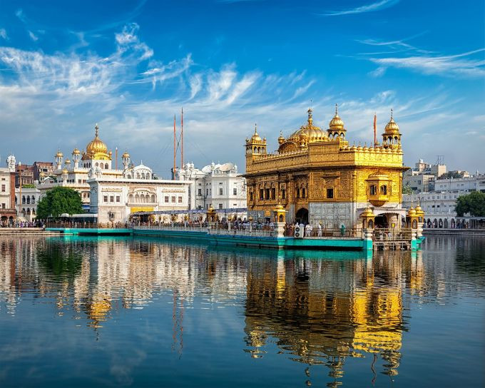 Đền Vàng Harmandir Sahib, còn được biết đến là ngôi đền thiêng liêng nhất của đạo Sikh (Ảnh: Internet)