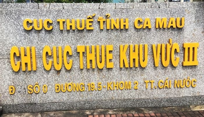 Bắt tạm giam Chi cục trưởng và cấp phó ở Chi cục Thuế tỉnh Cà Mau