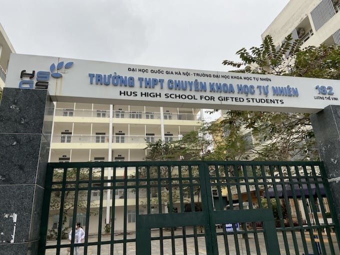 Trường THPT chuyên Khoa học Tự nhiên. Ảnh: Sưu tầm