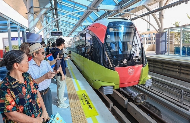 Sau 14 năm chờ đợi, Metro Nhổn - Cầu Giấy 'đập tan' mọi kỷ lục về đường sắt trên cao ở Việt Nam