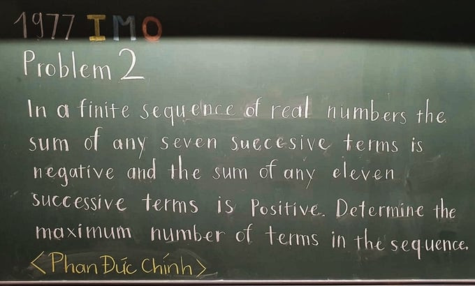 Bài toán của PGS Phan Đức Chính trong đề thi IMO năm 1977, được Viện Nghiên cứu cao cấp về Toán trình bày lại trong hội thảo hôm 10/8 . Ảnh: Thanh Hằng